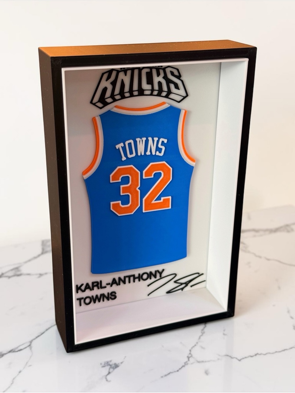 Karl-Anthony Towns #32 New York Knicks Inspired 3D Jersey Display Box - Picture 2 of 2